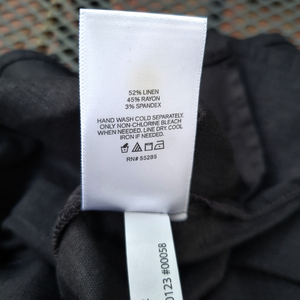 Express Sleeveless Portofino Shirt - Picture 6 of 6
